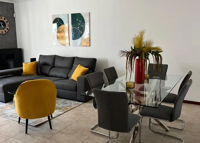 Populo Villa, Walk To Beach, Air Conditioning And Heating, Near Ponta Delgada *