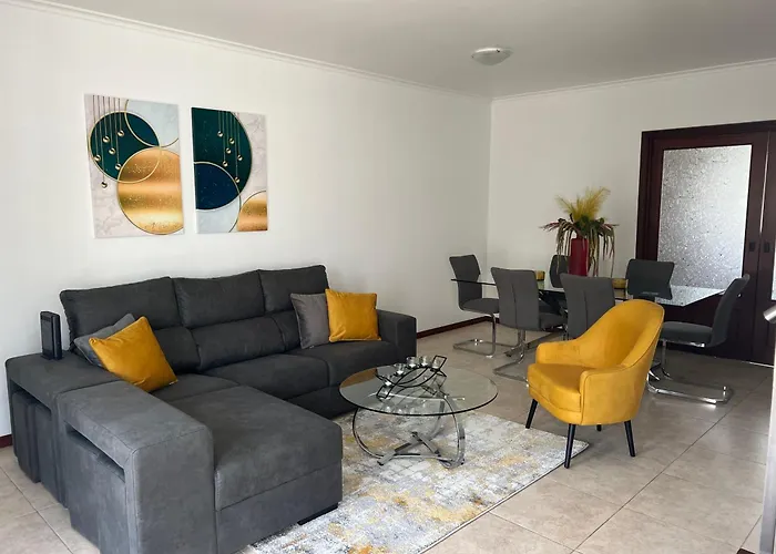 Villa Populo Villa, Walk To Beach, Air Conditioning And Heating, Near Ponta Delgada *