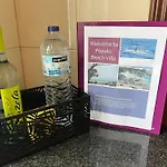 Populo Villa, Walk To Beach, Air Conditioning And Heating, Near Ponta Delgada Villa