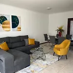 Вилла Populo Villa, Walk To Beach, Air Conditioning And Heating, Near Ponta Delgada *