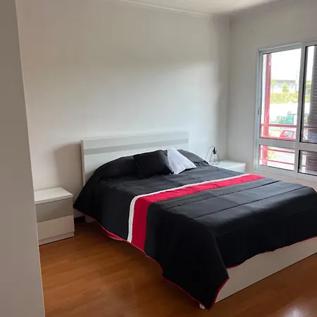 Populo Villa, Walk To Beach, Air Conditioning And Heating, Near Ponta Delgada Villa Livramento