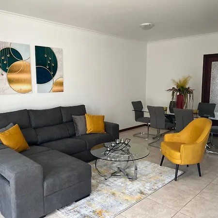 Villa Populo Villa, Walk To Beach, Air Conditioning And Heating, Near Ponta Delgada *