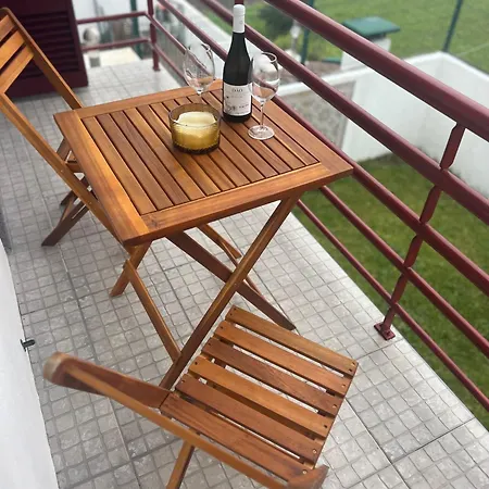 Populo Villa, Walk To Beach, Air Conditioning And Heating, Near Ponta Delgada Villa Livramento