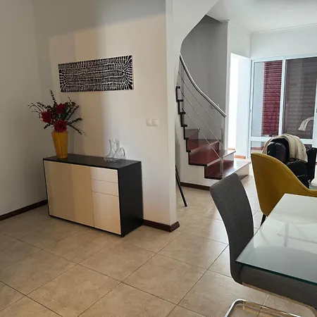 Populo Villa, Walk To Beach, Air Conditioning And Heating, Near Ponta Delgada Villa