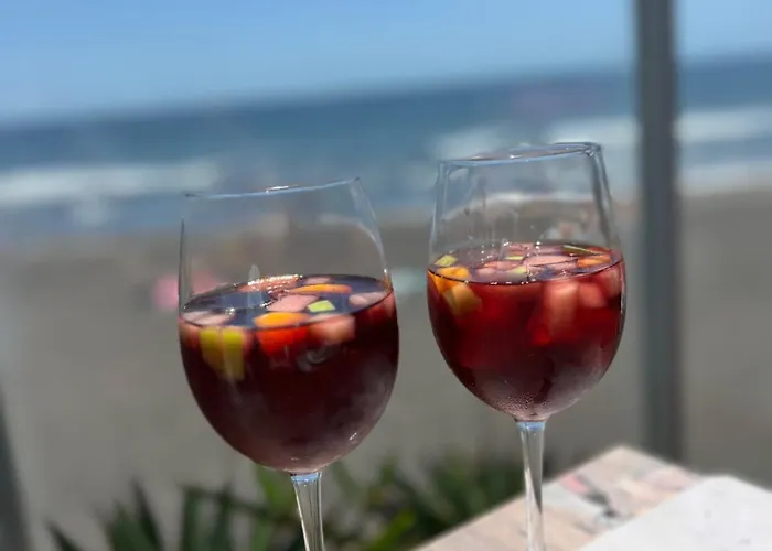 Populo Villa, Walk To Beach, Air Conditioning And Heating, Near Ponta Delgada