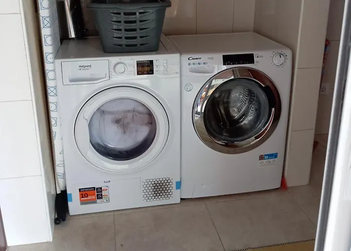 Populo Villa, Walk To Beach, Air Conditioning And Heating, Near Ponta Delgada *