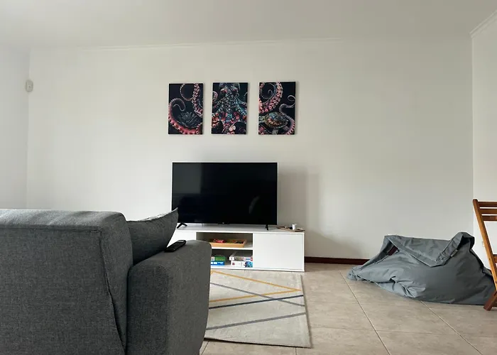 Populo Villa, Walk To Beach, Air Conditioning And Heating, Near Ponta Delgada * Livramento